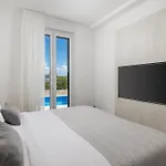 Luxury La With Private Pool And Garden Apartamento *