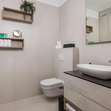 شقة Luxury La With Private Pool And Garden *