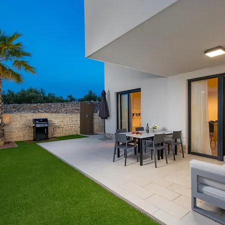 Luxury La With Private Pool And Garden *