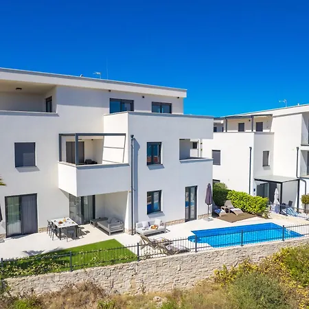 Luxury La With Private Pool And Garden * ムルテル