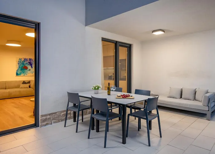 Luxury La With Private Pool And Garden * Murter