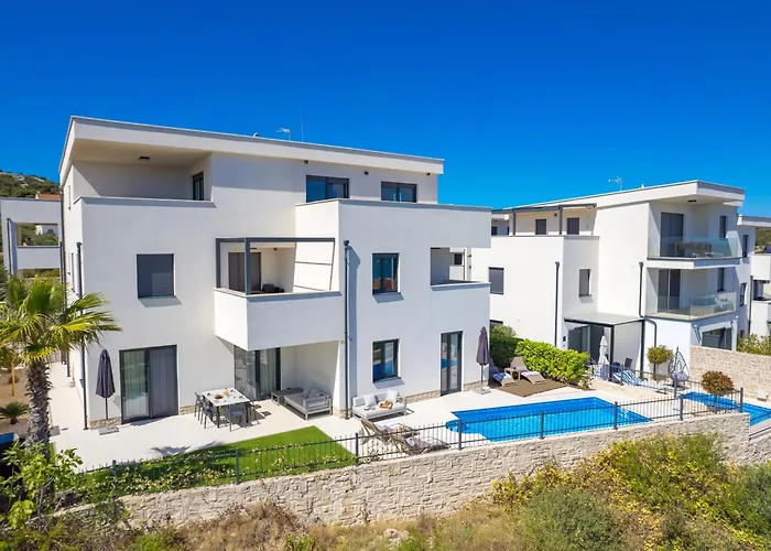 Luxury La With Private Pool And Garden * Murter