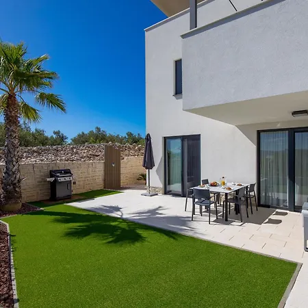 Appartement Luxury La With Private Pool And Garden *