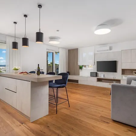 Luxury La With Private Pool And Garden * Murter