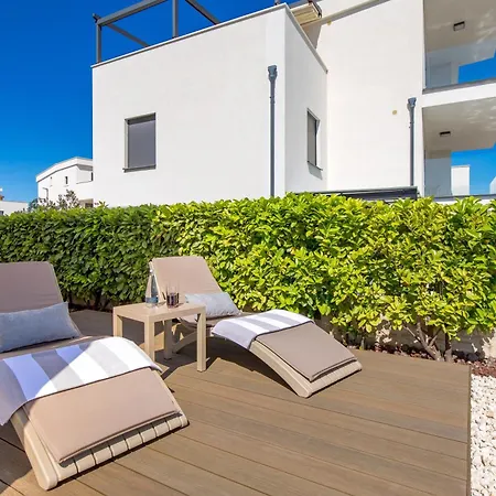 Appartement Luxury La With Private Pool And Garden *