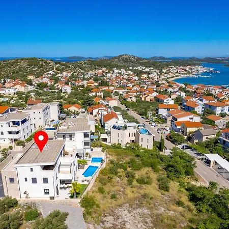 Luxury La With Private Pool And Garden Appartement Murter