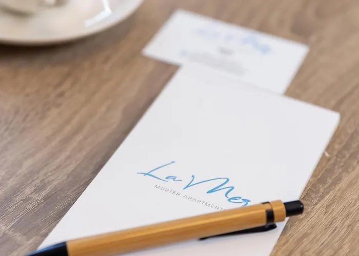 Luxury La With Private Pool And Garden Appartamento Murter