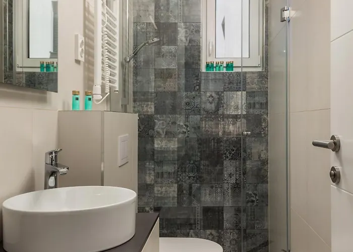 Appartamento Luxury La With Private Pool And Garden Murter